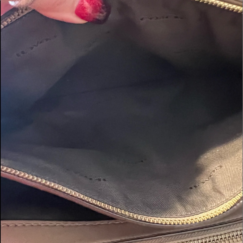Authentic Coach - Picture 11 of 16
